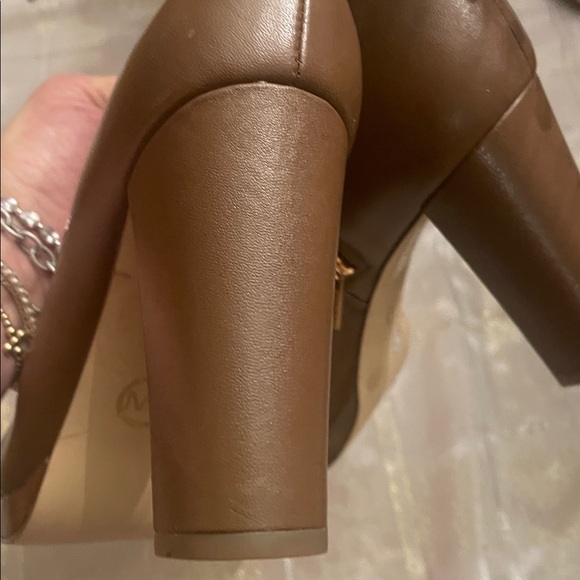Michael Michael Kors Deep Tan platform Ankle Boots - Picture 3 of 11